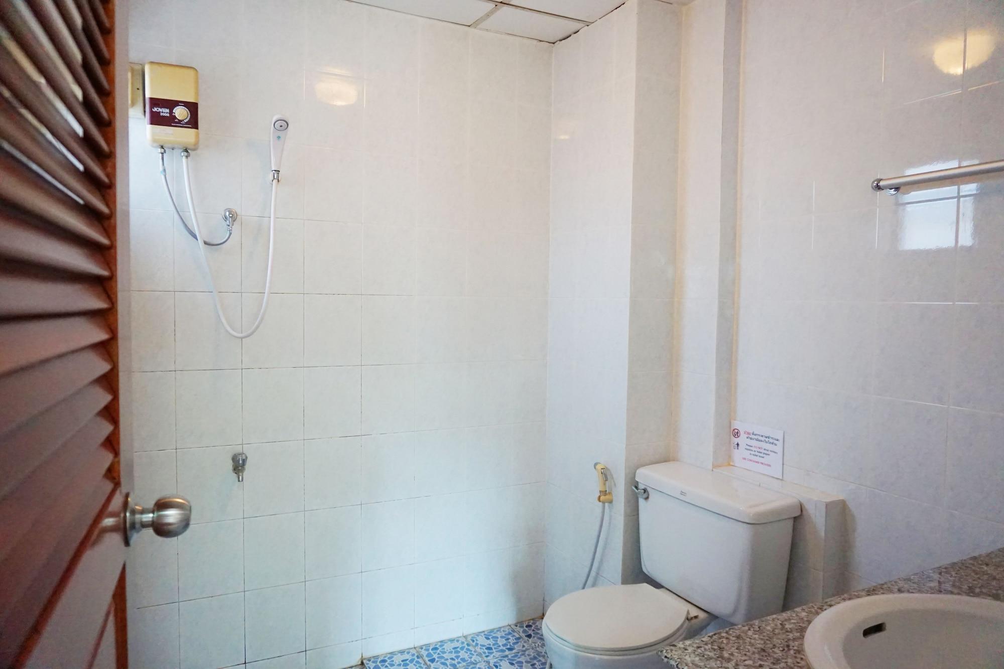 Safe House Court Hotel Chiang Mai Luaran gambar
