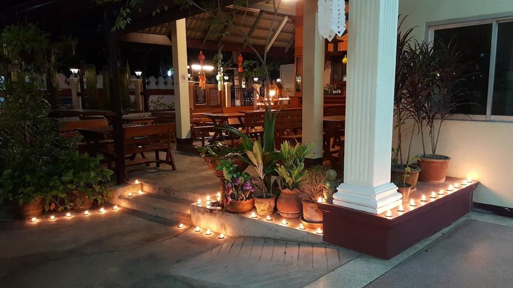 Safe House Court Hotel Chiang Mai Luaran gambar