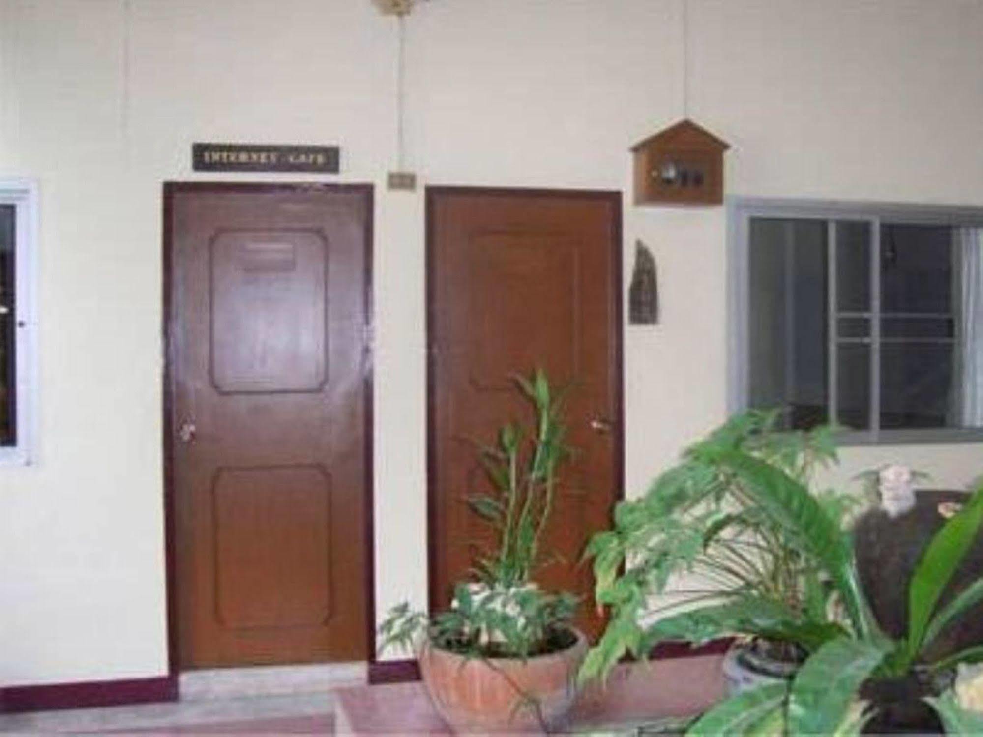 Safe House Court Hotel Chiang Mai Luaran gambar