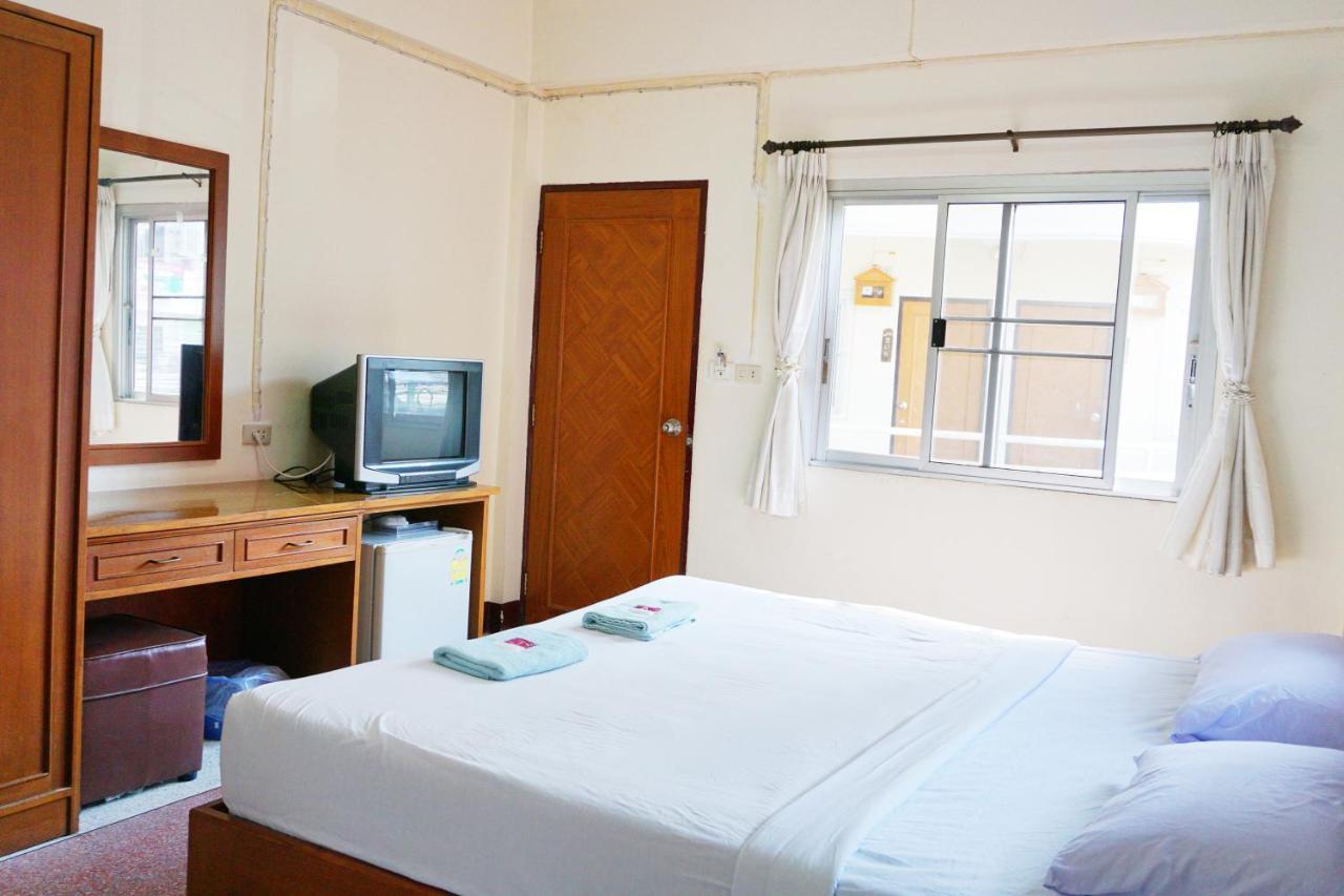 Safe House Court Hotel Chiang Mai Luaran gambar